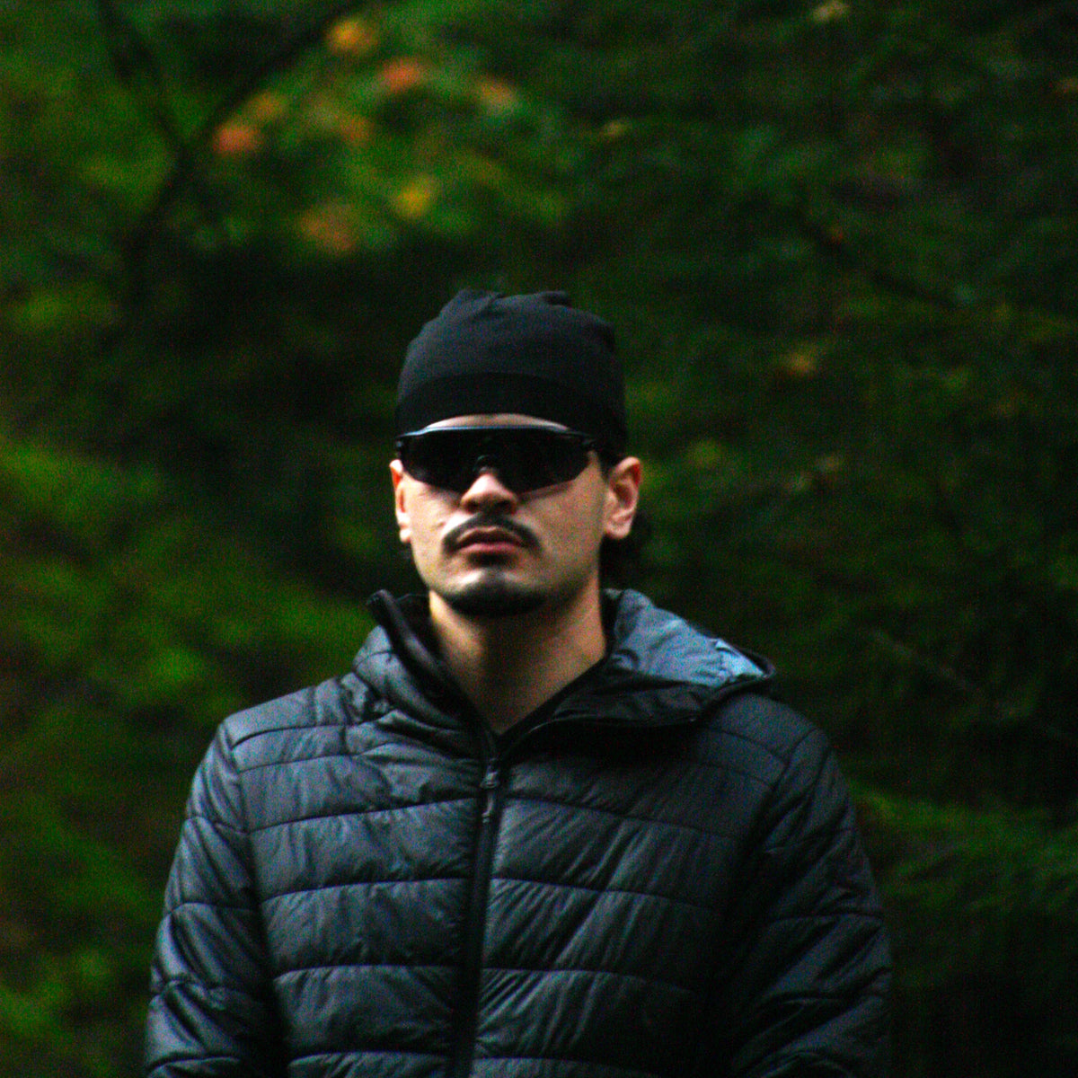 Nomade, Black
